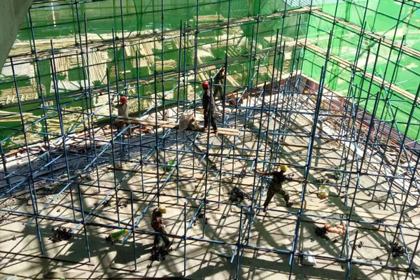 沈陽腳手架安全平網(wǎng)的掛設(shè)